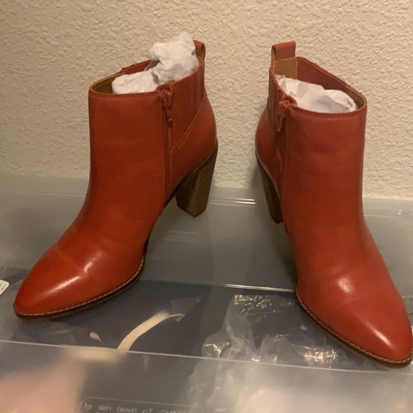 Sz 42 Lucky Brand Picante Boot - Picture 7 of 10
